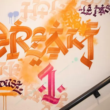 Le Pastel Hotel 2*